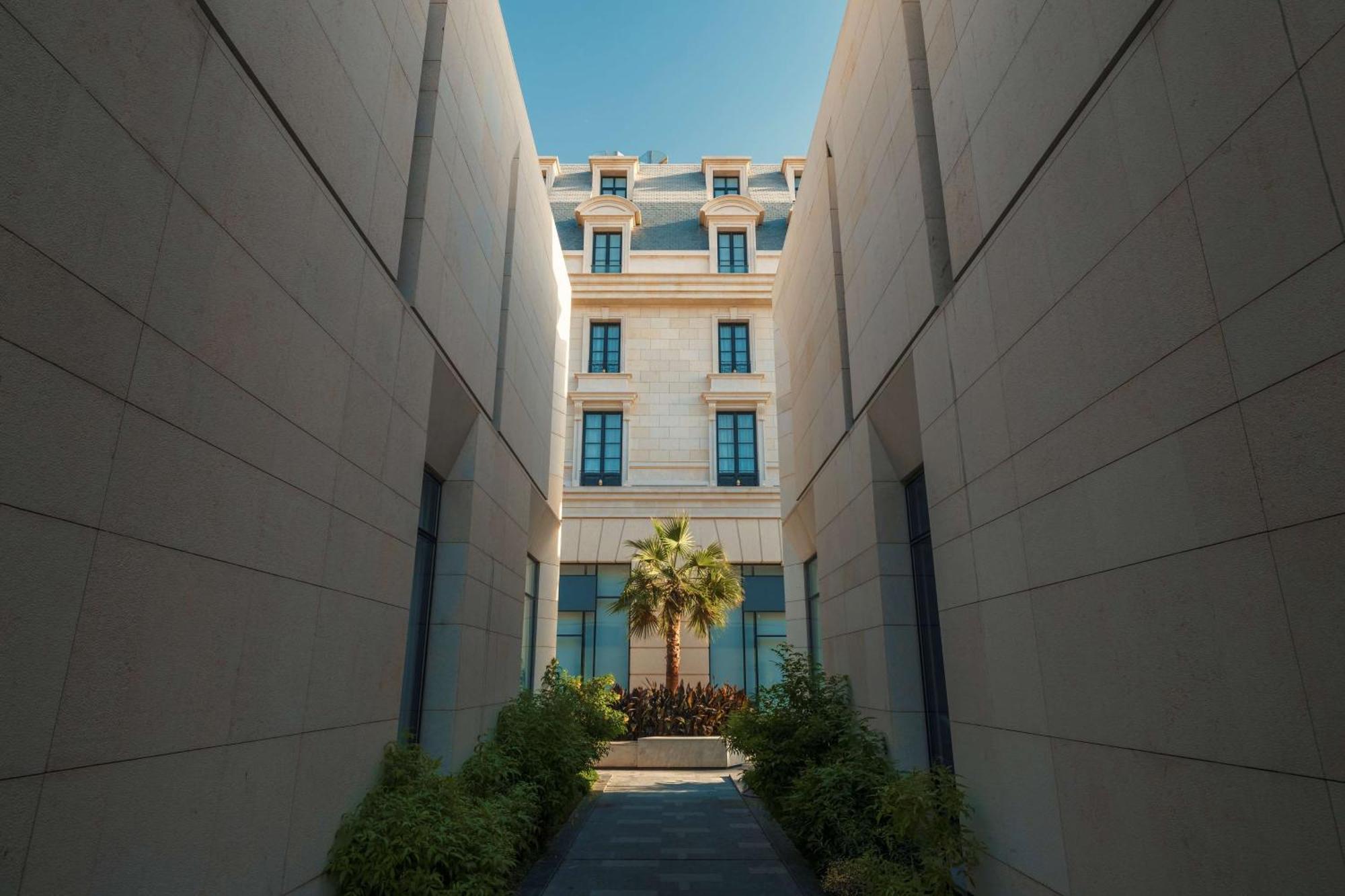 Mansard Riyadh, A Radisson Collection Hotel Kültér fotó The hotel's entrance